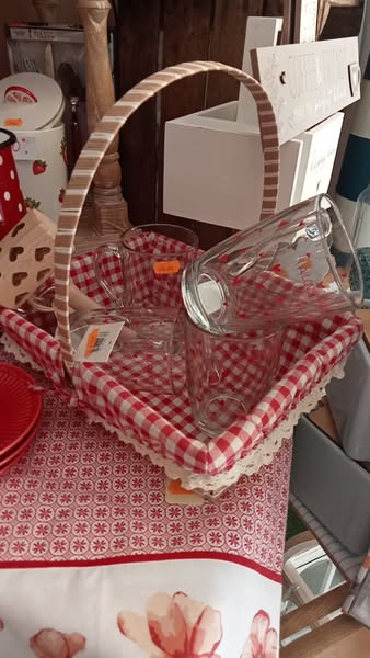 CESTINO CON MANICO